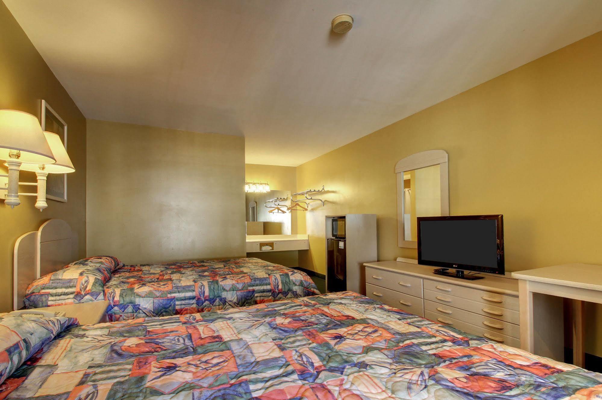 Key West Inn - Childersburg 外观 照片